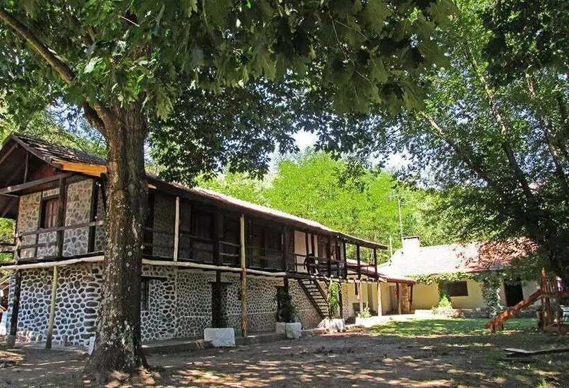 ユースホステル Estancia San Miguel
