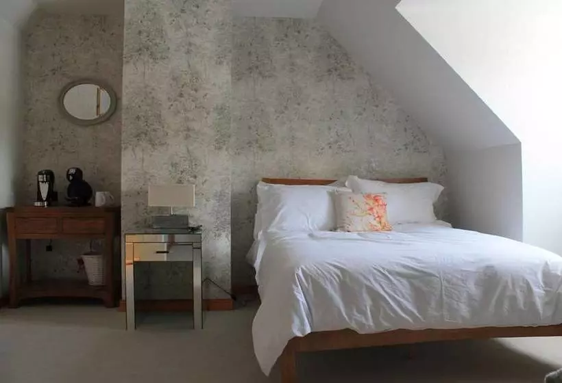 Aamiaismajoitus (B&B) Burnroy House