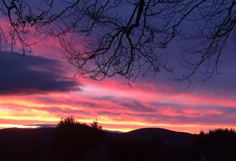 Aamiaismajoitus (B&B) Burnroy House