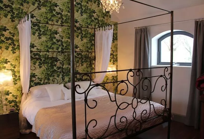 Aamiaismajoitus (B&B) Hayeswood Lodge Luxury Accommodation