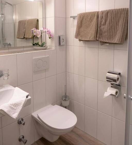 민박 Landgasthof Mörsbergei