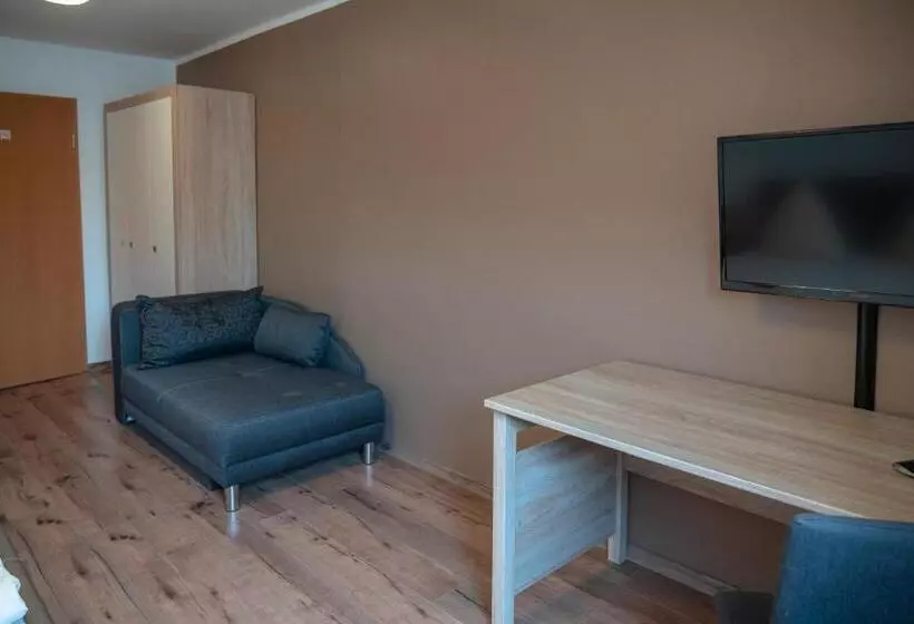 ベッドアンドブレックファースト Landgasthof Mörsbergei