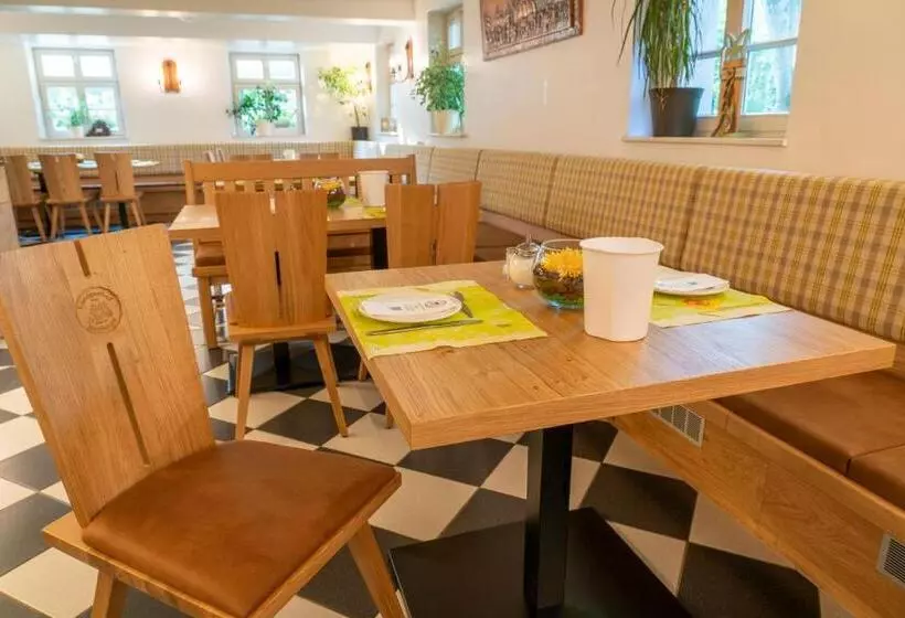 ベッドアンドブレックファースト Landgasthof Mörsbergei