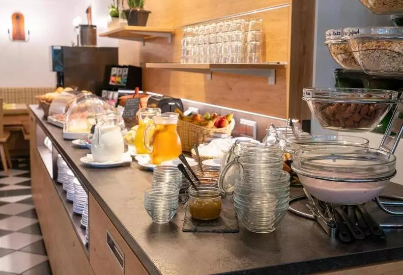 ベッドアンドブレックファースト Landgasthof Mörsbergei