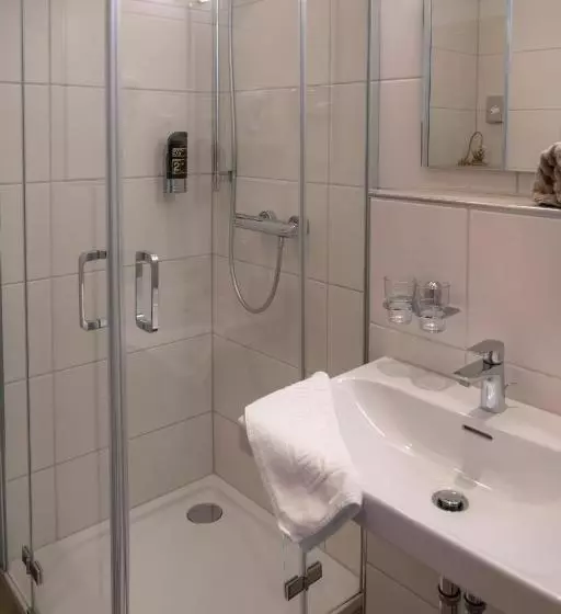 ベッドアンドブレックファースト Landgasthof Mörsbergei