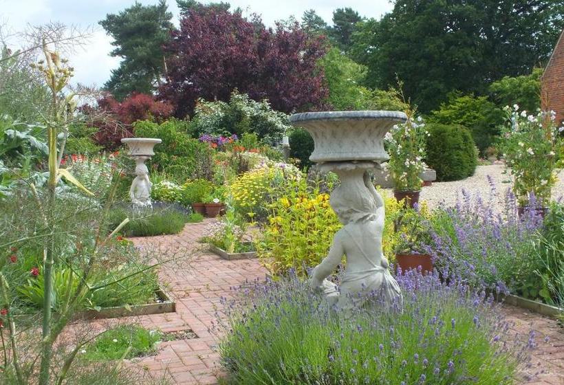 Goltho House Bed & Breakfast