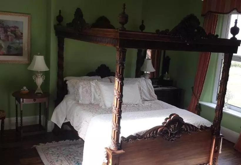 Goltho House Bed & Breakfast