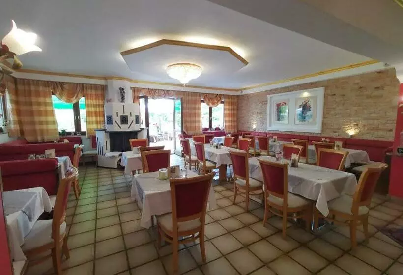 Hotelli Kärntnerhof & Suiten 3 Stern Superior