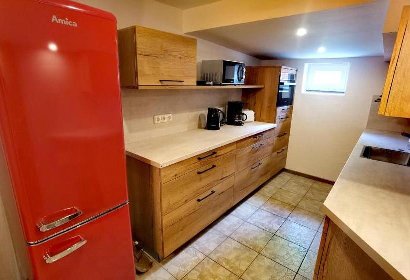 Отель Wandersleben   Erfurt