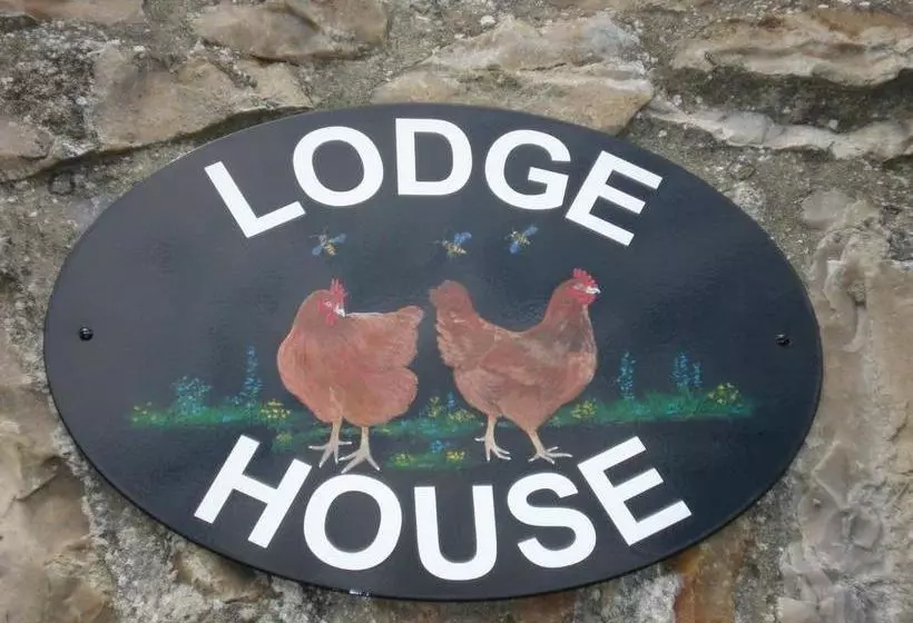 Lodge House B&b