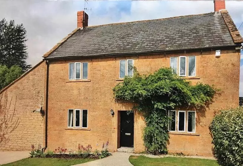 Newchester Farmhouse B&b