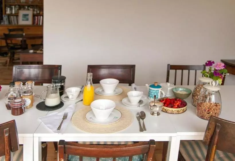 Newchester Farmhouse B&b