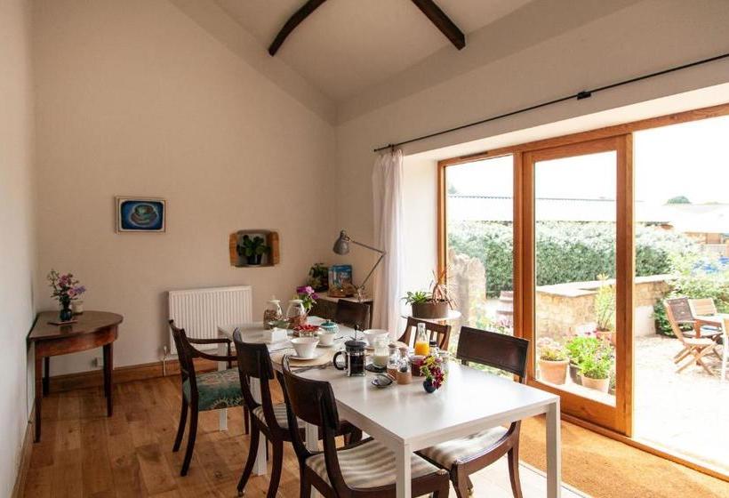 Newchester Farmhouse B&b