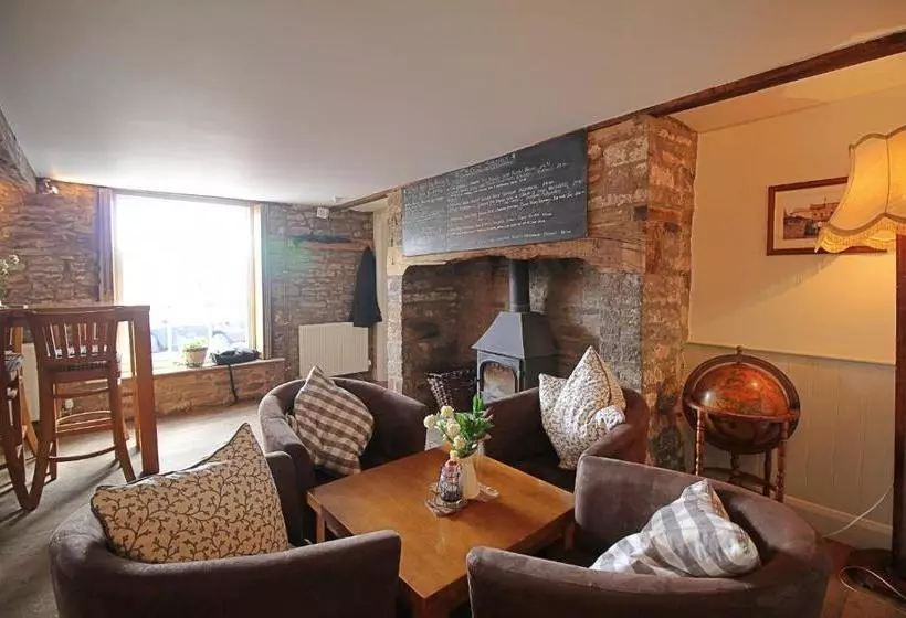 Retkeilymaja The Globe Inn Alvington