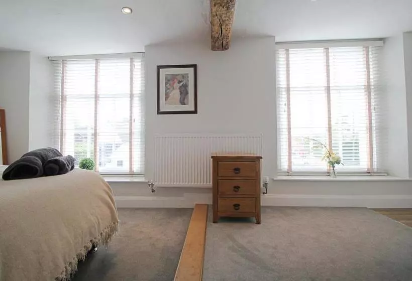 Retkeilymaja The Globe Inn Alvington