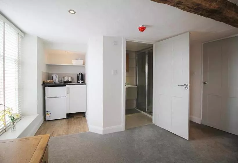 Retkeilymaja The Globe Inn Alvington