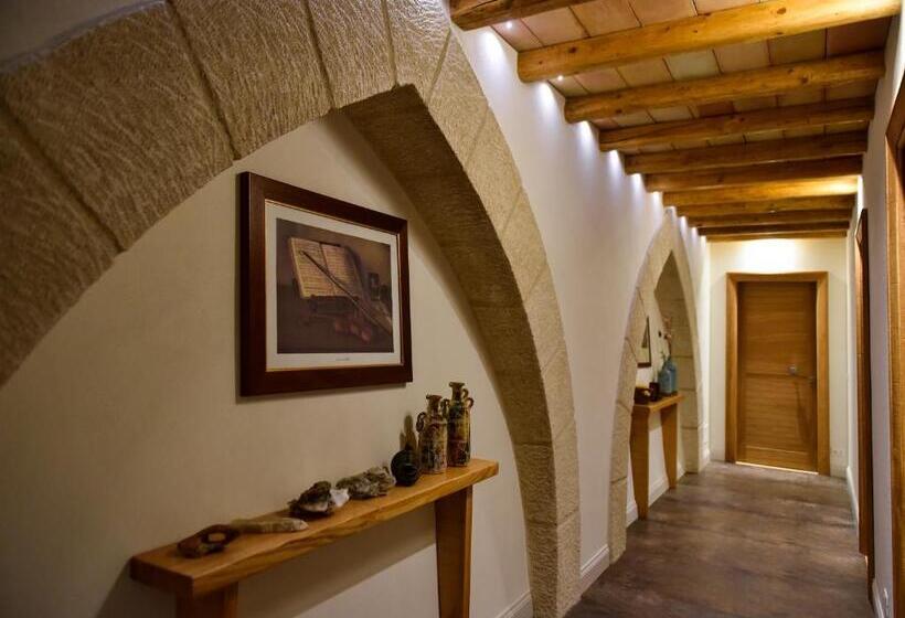 مبيت وإفطار Kete Deluxe Rooms