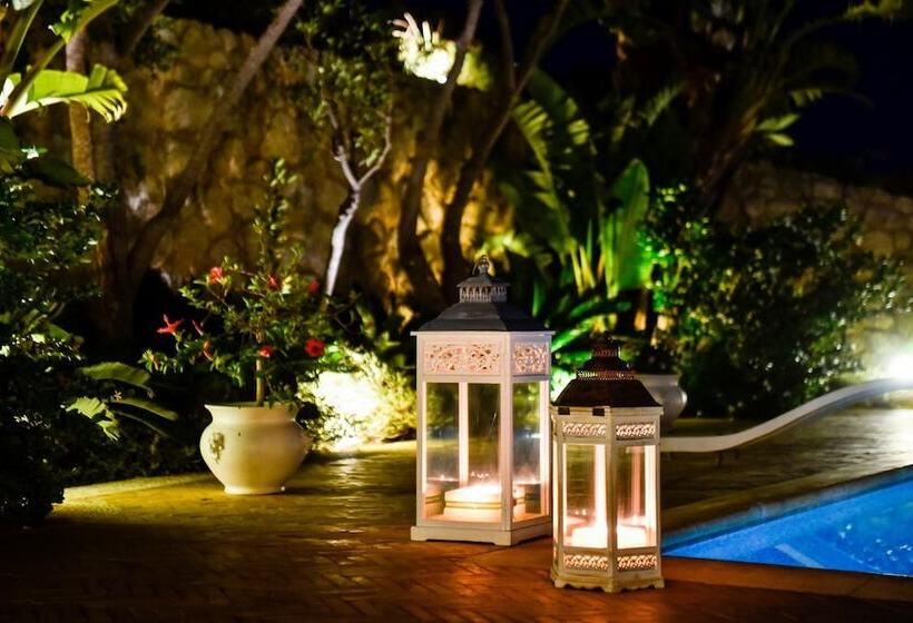 مبيت وإفطار Kete Deluxe Rooms