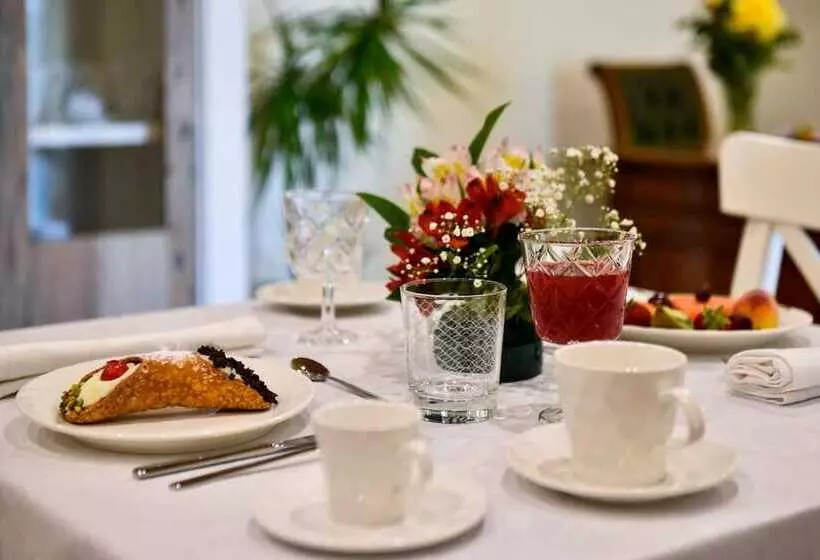 Aamiaismajoitus (B&B) Kete Deluxe Rooms