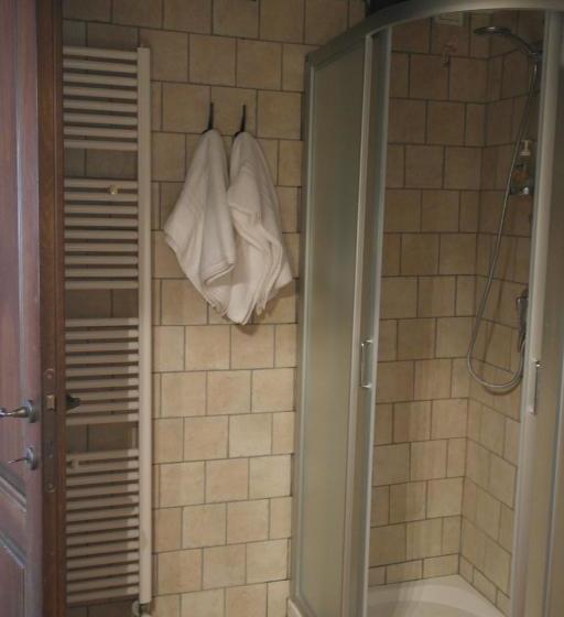 Отель Agriturismo Corte Dei Landi