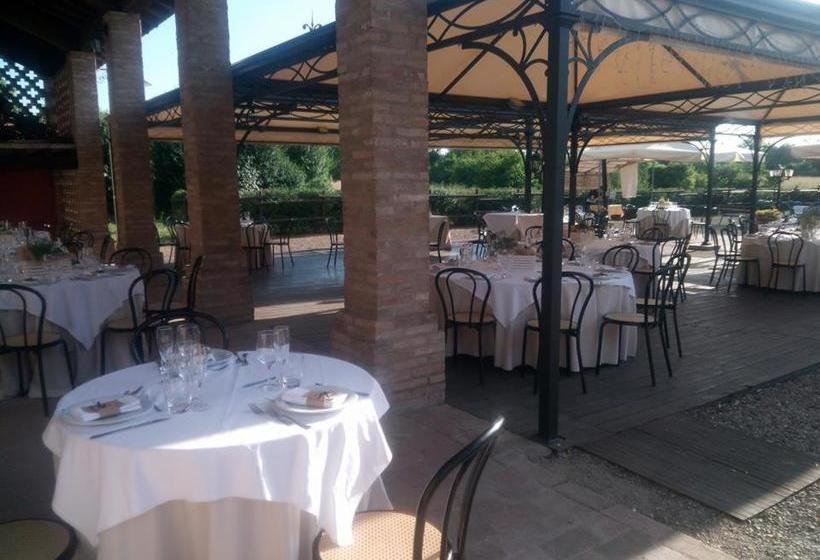 Отель Agriturismo Corte Dei Landi