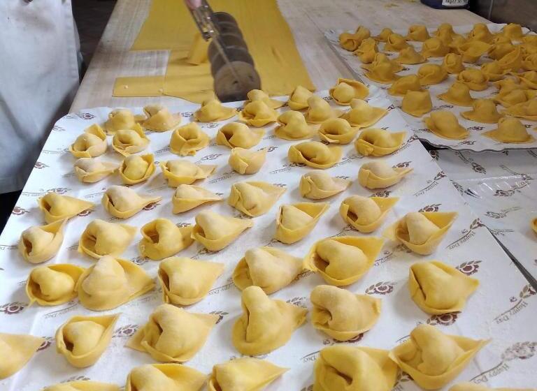 Отель Agriturismo Corte Dei Landi