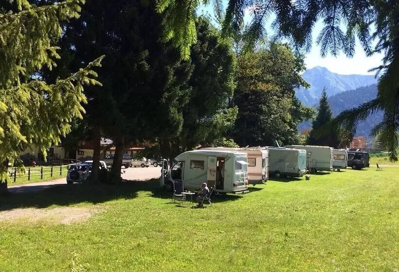 Hotelli Albergo Miramonti La Pozza