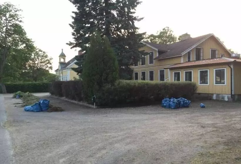 Hotelli Gästis I Floby Ab
