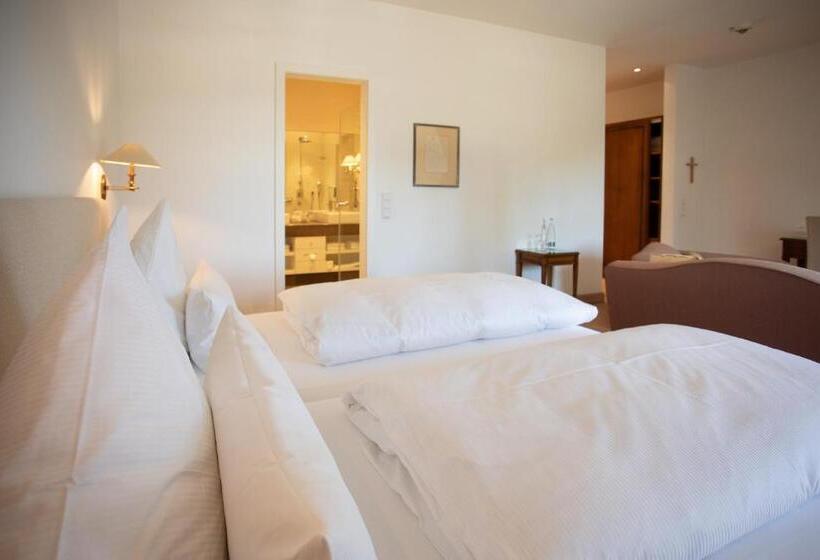 בית מלון כפרי Restaurant Krone