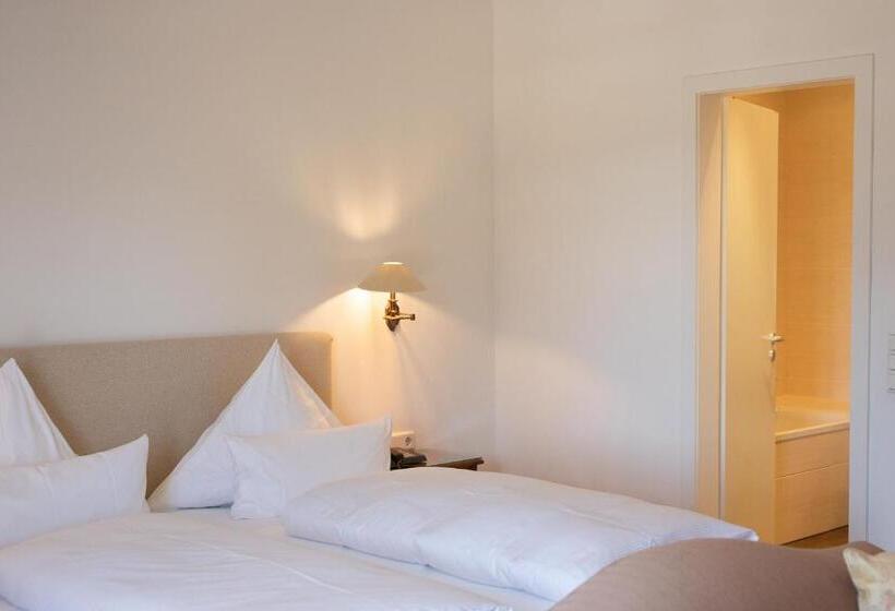 בית מלון כפרי Restaurant Krone