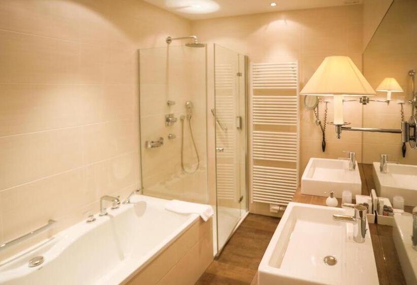 בית מלון כפרי Restaurant Krone