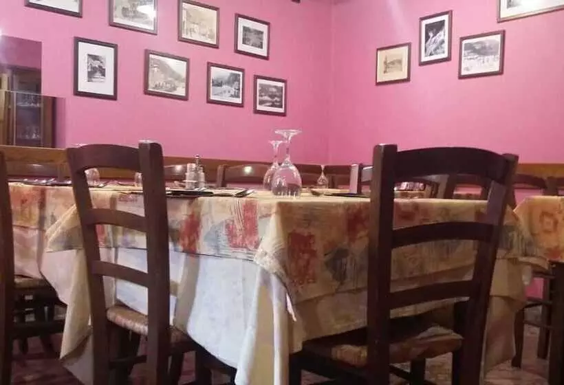 Hotelli Ristorante Pizzeria Al Mondo
