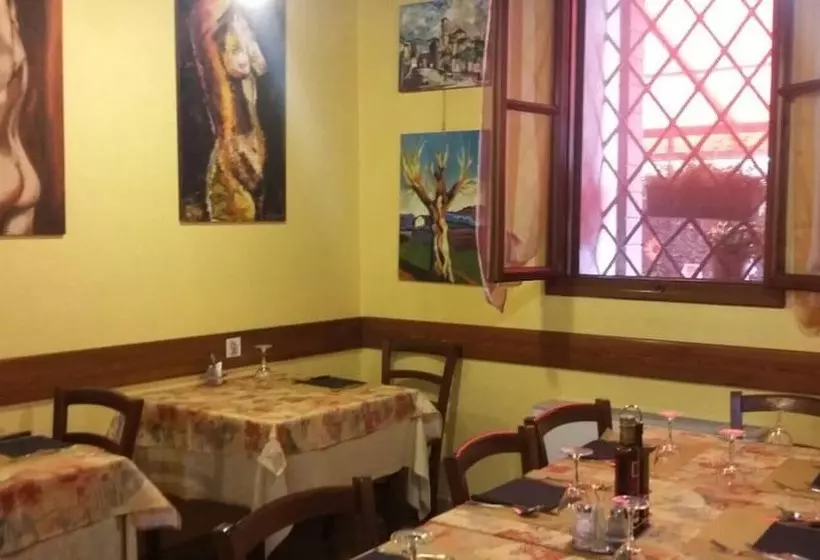 Hotelli Ristorante Pizzeria Al Mondo