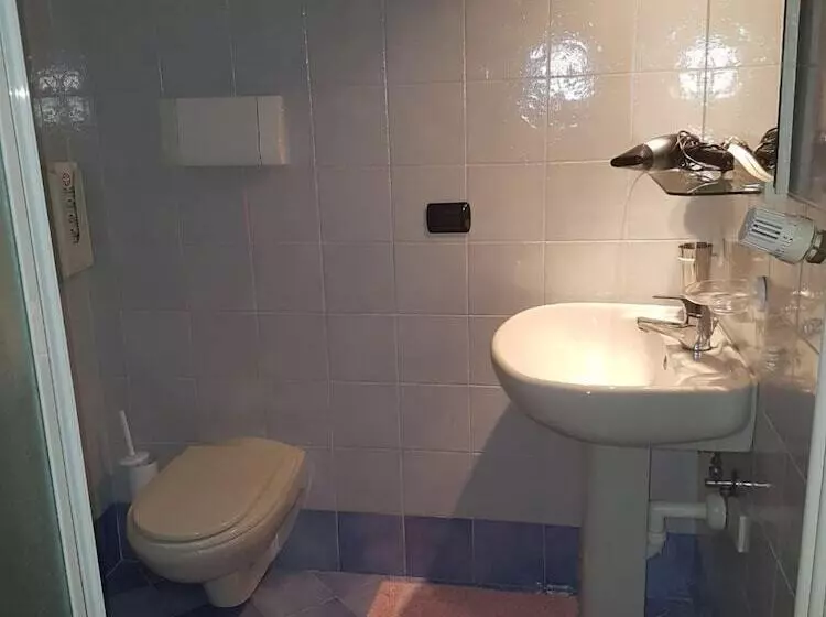 Hotelli Ristorante Pizzeria Al Mondo