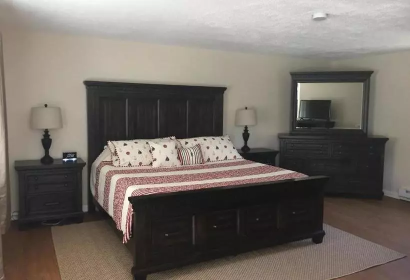 モーテル Shore Road Inn