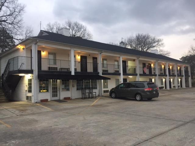 מוטל The Cullars Inn