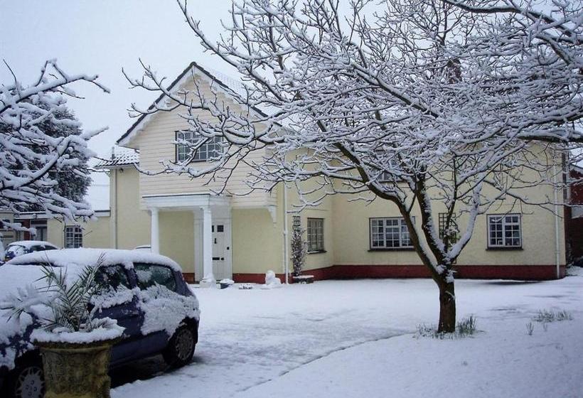 Newmans Hall Bed & Breakfast