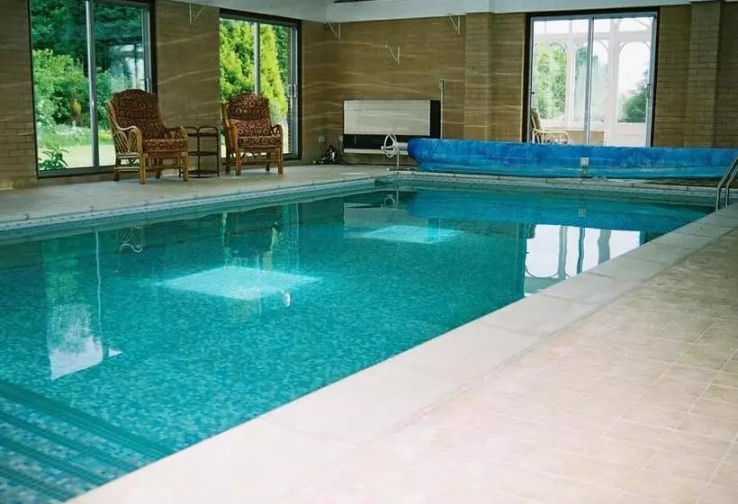 Newmans Hall Bed & Breakfast