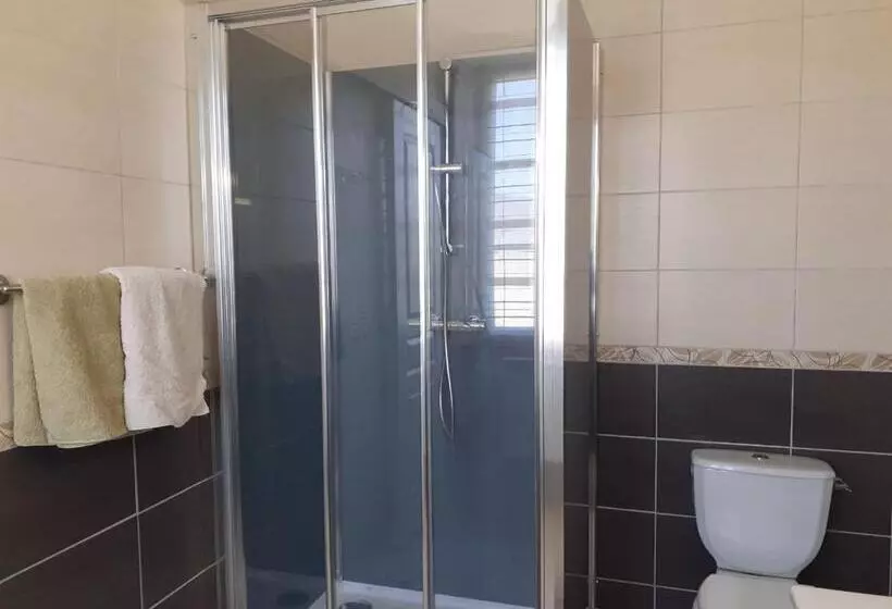 ペンション La Maison De La Fontaine, Le Beny Bocage