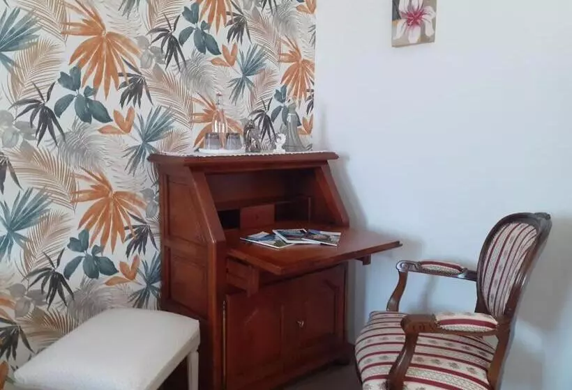 ペンション La Maison De La Fontaine, Le Beny Bocage