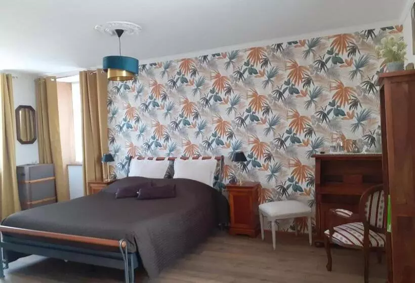 ペンション La Maison De La Fontaine, Le Beny Bocage