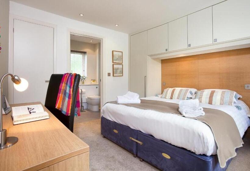 渡假胜地  The Valley