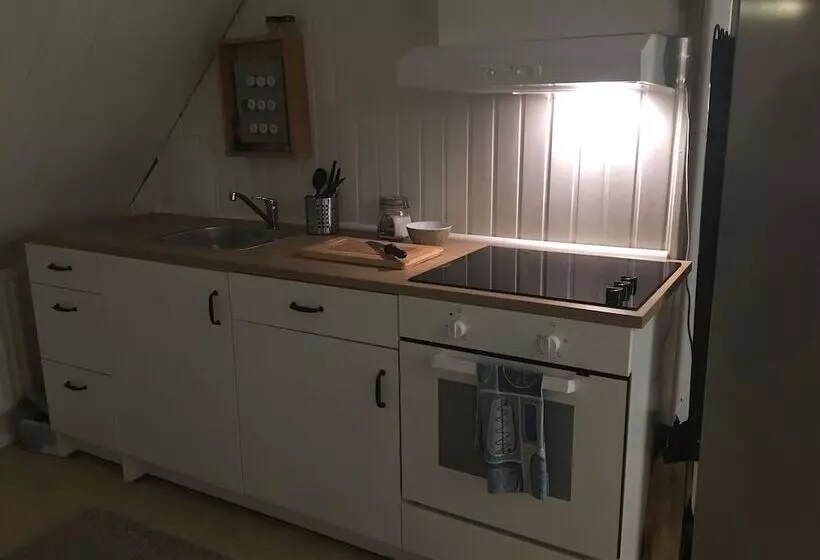 Tomasdal Vandrarhem   Hostel