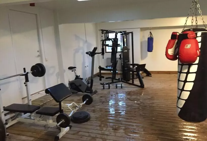 Tomasdal Vandrarhem   Hostel