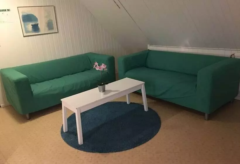 Tomasdal Vandrarhem   Hostel