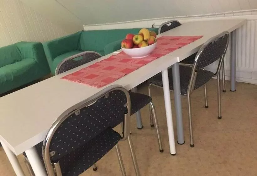 Tomasdal Vandrarhem   Hostel