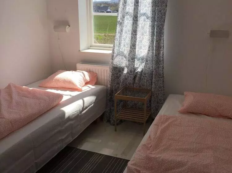 Tomasdal Vandrarhem   Hostel