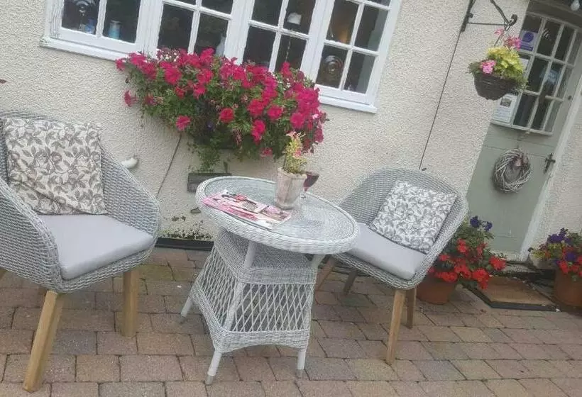 Tudor Farm B&b