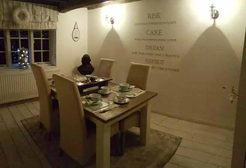 Tudor Farm B&b