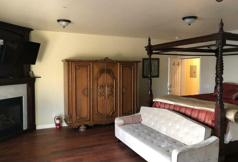 فندق صغير The Castle Inn Of The Lost Coast